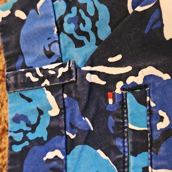 TOMMY HILFIGER SHORTS FLORAL 14 BLUE TEAL WHITE FLOWER - Picture 7 of 8